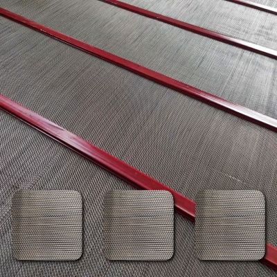 红星筛网研发1毫米孔聚氨酯压条防堵筛网成功啦！