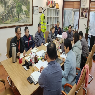 ISO9000认证老师莅临指导红星筛网 组织年审培训会