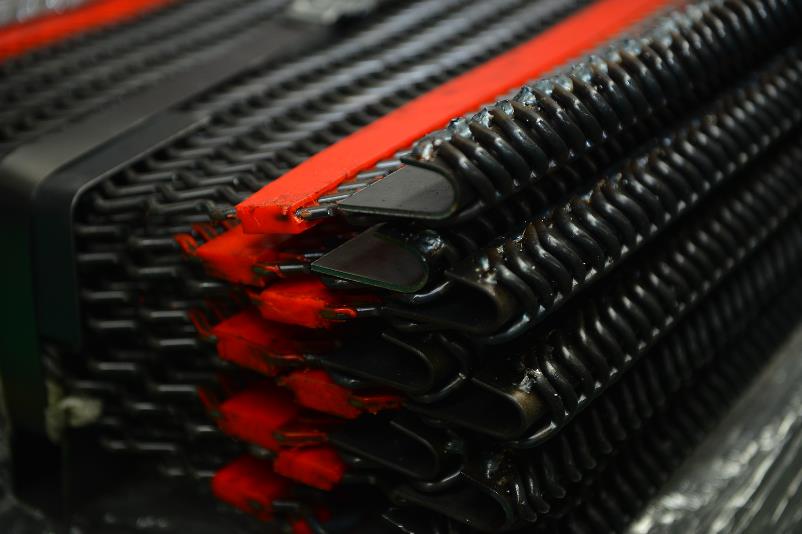 Laminated manganese steel anti-blocking screen highlights six properties and advantages