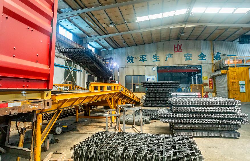 What are the characteristics of stainless steel ore screen for coal washing