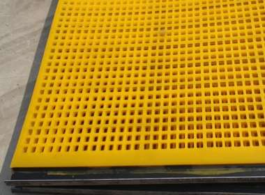 Methods to improve the performance of mining polyurethane screen plates
