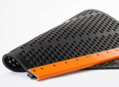 The Role of PU Cross Tension Mats in Screening Applications