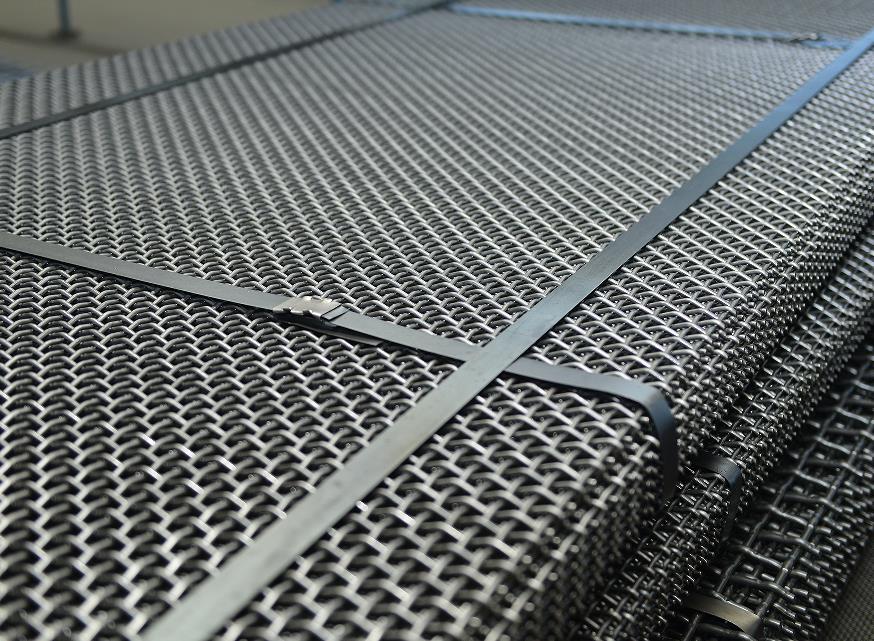 How to do surface treatment for manganese steel woven screen?